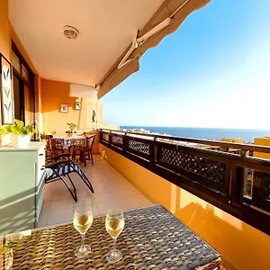 https://casa-hugo-puerto-de-santiago-tenerife.in-canary-islands.com
